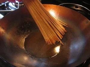 bamboo-brush-cleaning-wok